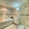 1BR w Garden and Rooftop Pool - Szeeb