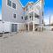 Totally Renovated 6 Bedroom Home Nextdoor To Pickleball Courts!!!!