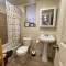 Chic 4 Br, 2Ba Apt in SE DC - واشنطن