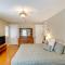 Elegant Pittsfield Home Near Downtown and Skiing! - 皮茨菲尔德