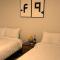 NelitStay, 3 stops from Hongdae, 5 minutes from Metro Lines 2&5, 2BR, 4Beds - Seul