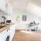 DEROULEDE - Superb Studio Suite w AC Downtown