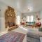 Dolorable Home with Yard - Walk to River!