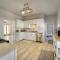 Dolorable Home with Yard - Walk to River!