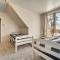 Dolorable Home with Yard - Walk to River!