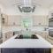 1 Mi to Dtwn San Antonio Sleek Bungalow with Yard! - 圣安东尼奥