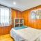 Hot Tub and Kayaks Dog-Friendly House in Yarmouth