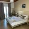 Akrogiali Rooms