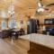 Romantic Cabin Wjacuzzi, Hot Tub & Fireplace - Sevierville