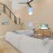 House with heated pool in Naples Park - Нейплс