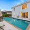 House with heated pool in Naples Park - Нейплс