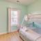 Resort Condo with Pool Access Near Barefoot Landing!