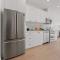 Stylish Downtown LA Getaway - Prime Location on Wilshire Blvd! 2 Bedroom 1 Bath - 洛杉矶