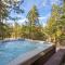 Ultimate Lakeview Lodge and ON THE LAKE! with a Hot-Tub! - بيغ بير لاكي