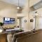 Peaceful West: 4BR Dusk Haven - الباسو