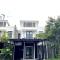 Cosmo Park Town House