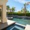 Lavish Desert Retreat Pool Hot Tub - لا كينتا