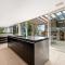 Luxury Home Nestled in Nature - 奥克兰