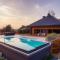 Smart house with pool, jacuzzi and sauna - Sierzawy