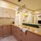 hotelise l Zircon Apartment