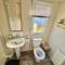 Two Bedroom Willerby Parkhome in Uddingston, Glasgow - 阿丁斯顿