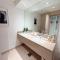 2 Bedroom In Waters Edge Voyage