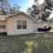 Get cozy in this Renovated home by the Villages - 圣母湖