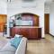 Beautifully decorated Apartment Alambra, with Coast and Sunset Views, Aphrodite Hills