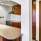 Beautifully decorated Apartment Alambra, with Coast and Sunset Views, Aphrodite Hills