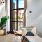 Beautifully decorated Apartment Alambra, with Coast and Sunset Views, Aphrodite Hills