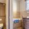 GUISOL - Typical Nice 3 Bedroom AC near Port