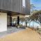 Beachfront Studio with Breathtaking Views