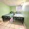 Large Oceanfront Property wPool 8br sleeps 24 - 可可比奇