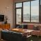 HOLT - Spacious 3BR Atrium Penthouse, Balcony, Cismigiu - بوخارست