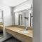 Quality Inn & Suites CVG Airport