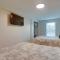 3 Mi to Main Street Newly Renovated Wareham Apt! - ويرهام