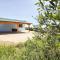 Contemporary Hidden Gem with pool and garden - Durrës