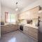 Contemporary Hidden Gem with pool and garden - Durrës