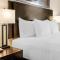 Comfort Hotel Bayers Lake
