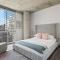 Linea Luxury Living with Indoor Pool and Rooftop Views in The Loop - Chicago