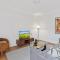 Stylish 2-Bed Apartment with Pool in Camperdown