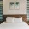 Tam Coc Harbor Hotel & Travel