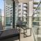 VayK - Sophisticated 2BD Stay in Prime Downtown Location - Dubaj