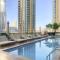 VayK - Sophisticated 2BD Stay in Prime Downtown Location - Dubaj