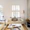 See Table Mountain from a Historic Home - 开普敦