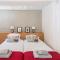 See Table Mountain from a Historic Home - 开普敦