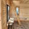 Rustic Treehouse - Peyton