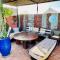Exclusive and stylish 4-bedroom Riad with plunge pool - 马拉喀什