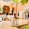 Exclusive and stylish 4-bedroom Riad with plunge pool - 马拉喀什