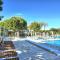 Perla Resort Holiday Homes 200